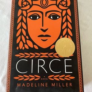 Book “ Circle” by Madeline Miller
